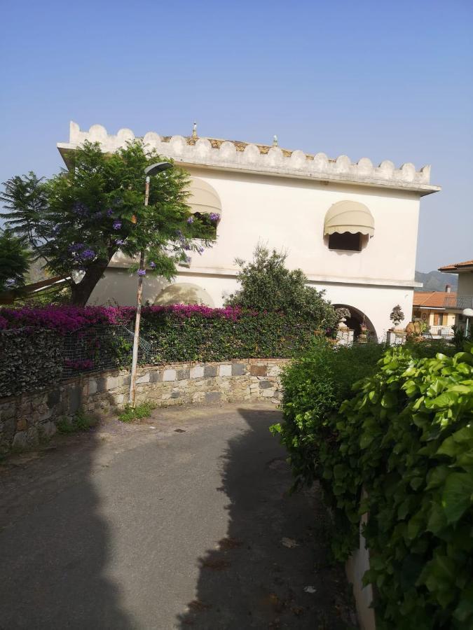 Villa Alkantara Taormina Luaran gambar